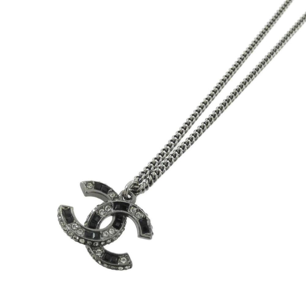 CHANEL Black Necklace